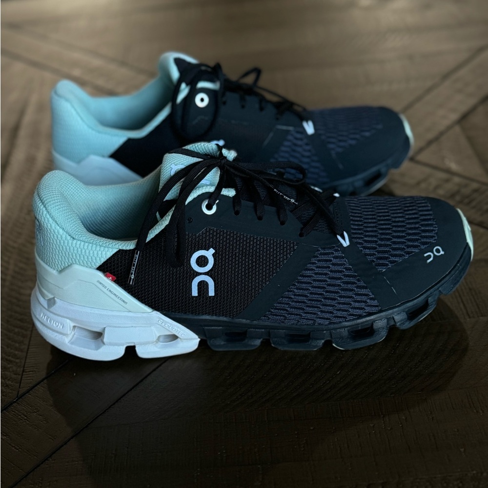 Women’s On Cloud Cloudflyer Black, White, & Mint